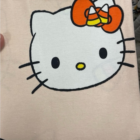 Hello Kitty Shower Curtain & Soap Dispenser NWT - Picture 2 of 3